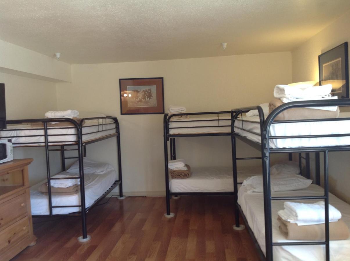 Whitney Portal Hotel And Hostel Lone Pine Εξωτερικό φωτογραφία