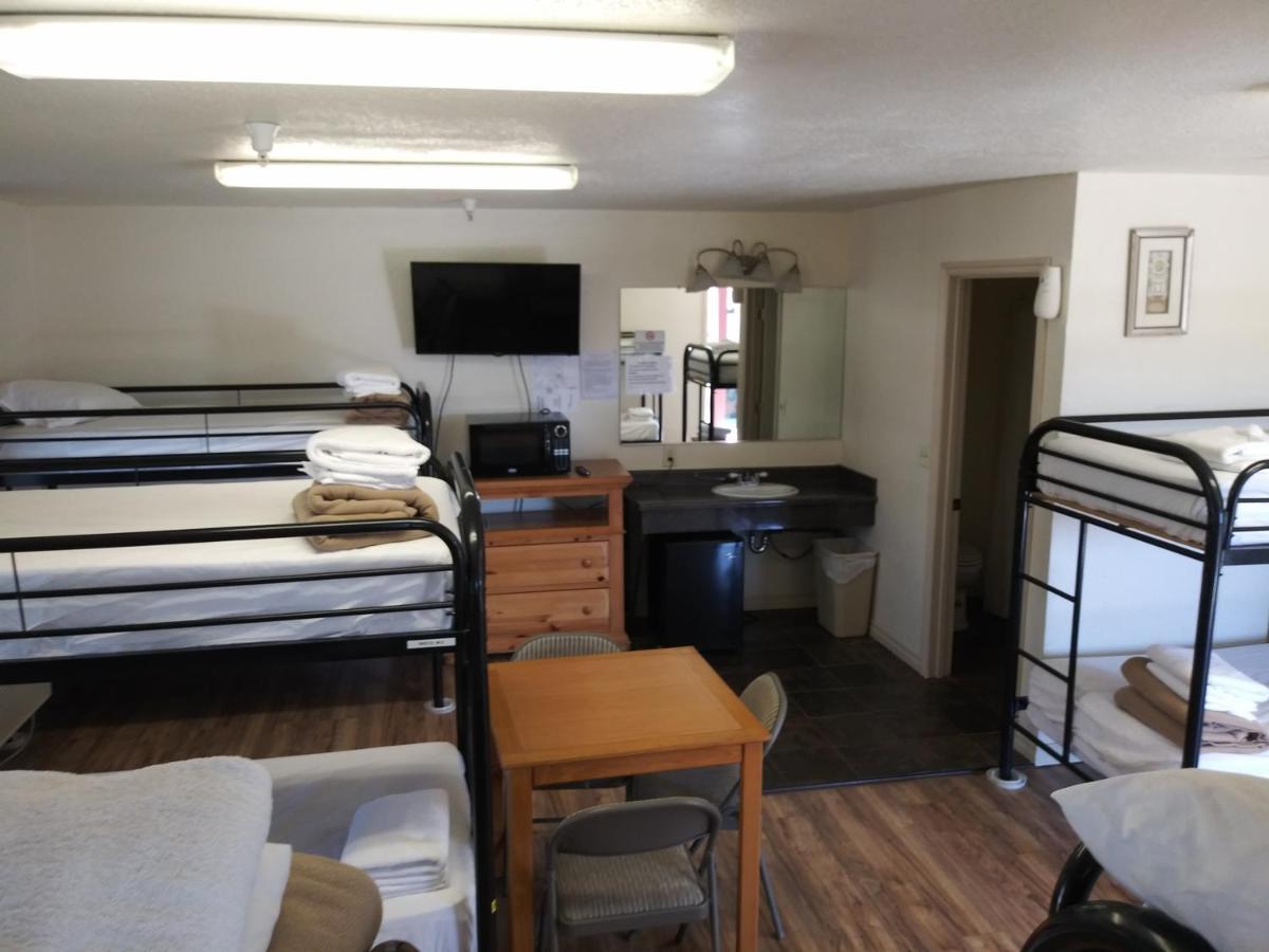 Whitney Portal Hotel And Hostel Lone Pine Εξωτερικό φωτογραφία