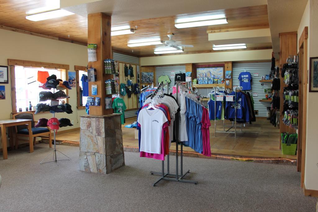 Whitney Portal Hotel And Hostel Lone Pine Εξωτερικό φωτογραφία