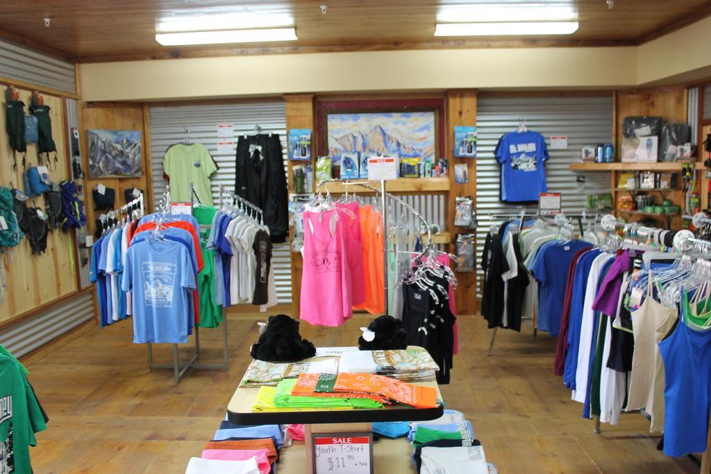 Whitney Portal Hotel And Hostel Lone Pine Εξωτερικό φωτογραφία