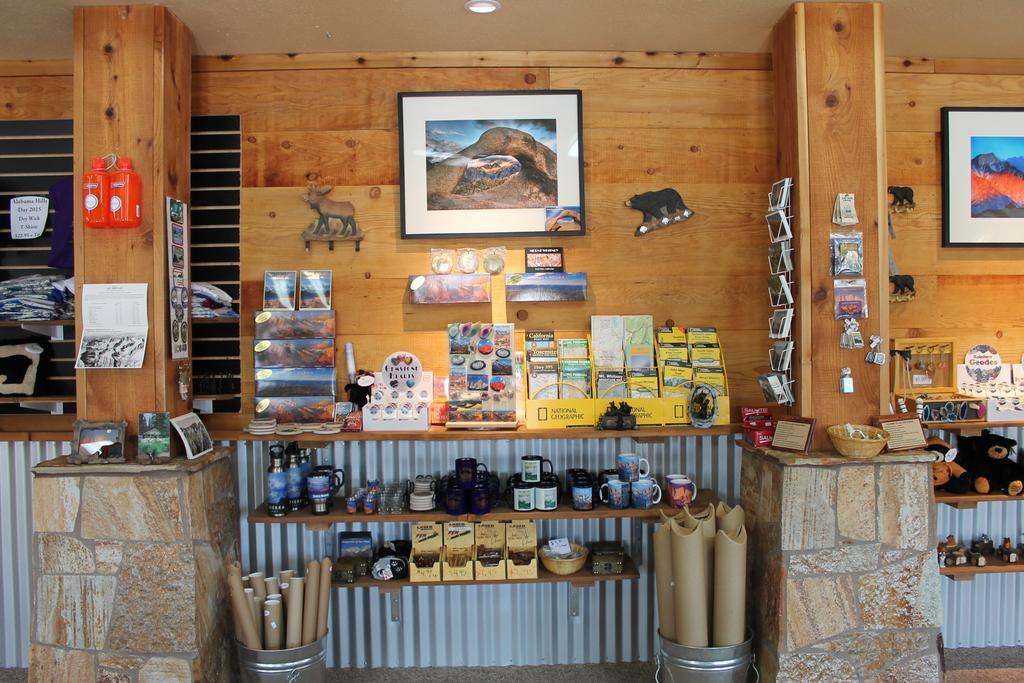 Whitney Portal Hotel And Hostel Lone Pine Εξωτερικό φωτογραφία