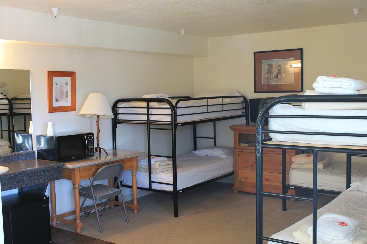 Whitney Portal Hotel And Hostel Lone Pine Εξωτερικό φωτογραφία